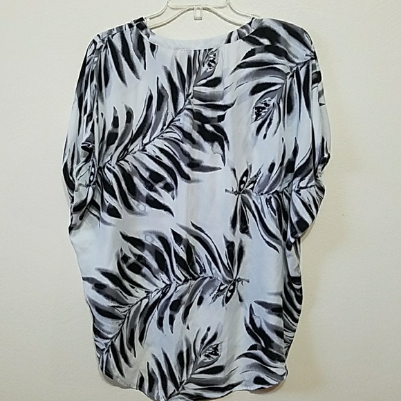 VIOLET & CLAIRE TOP - Picture 4 of 5